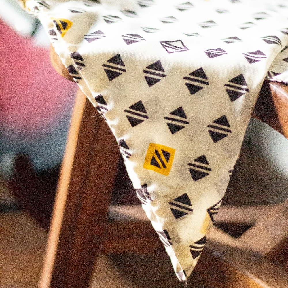 Geometric Neck Scarf